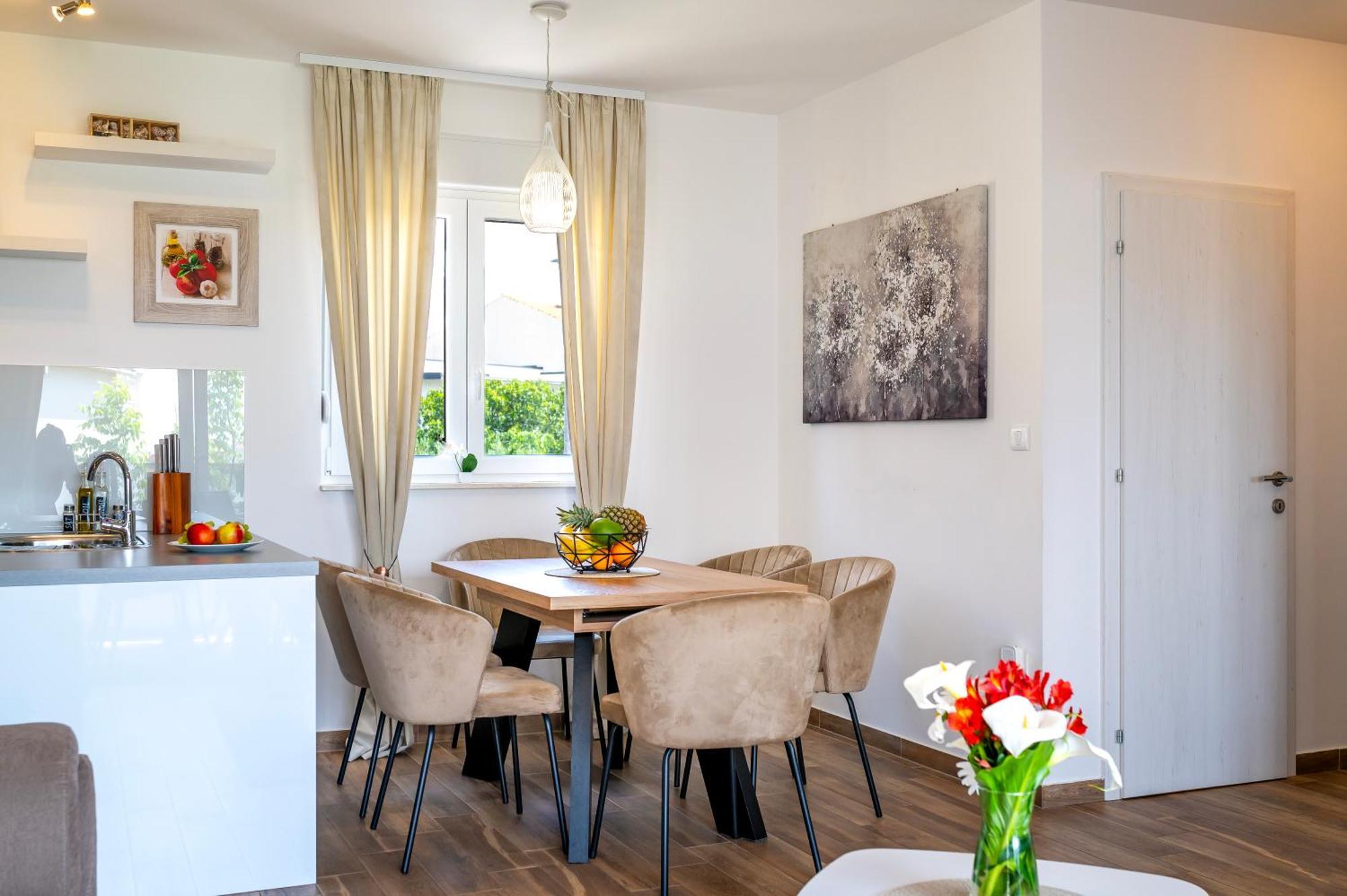 רוגוזניצה First Choice Apartment Rogoznica מראה חיצוני תמונה