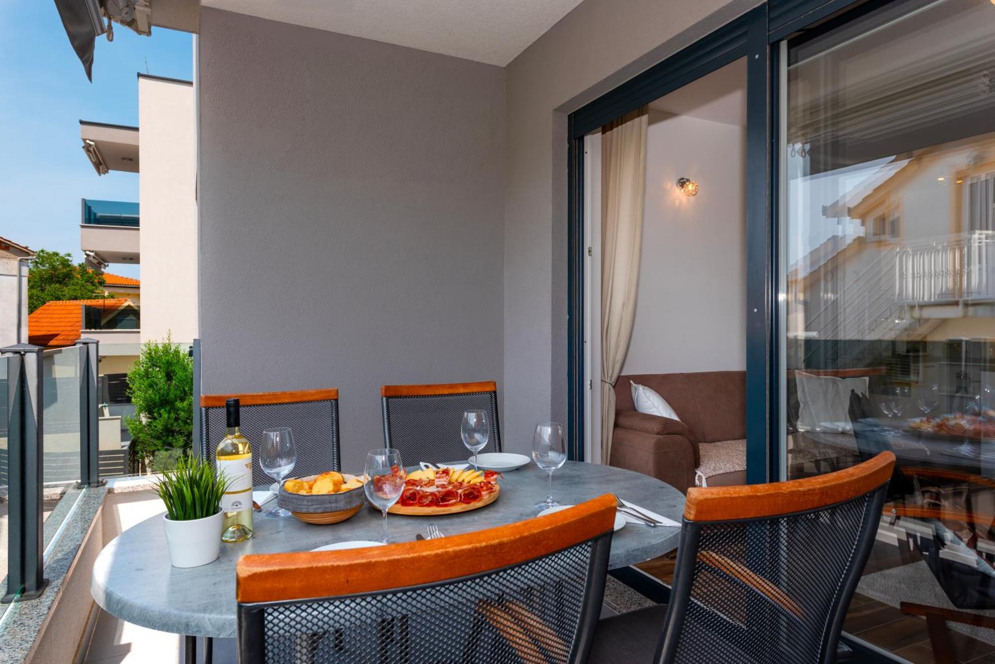 רוגוזניצה First Choice Apartment Rogoznica מראה חיצוני תמונה
